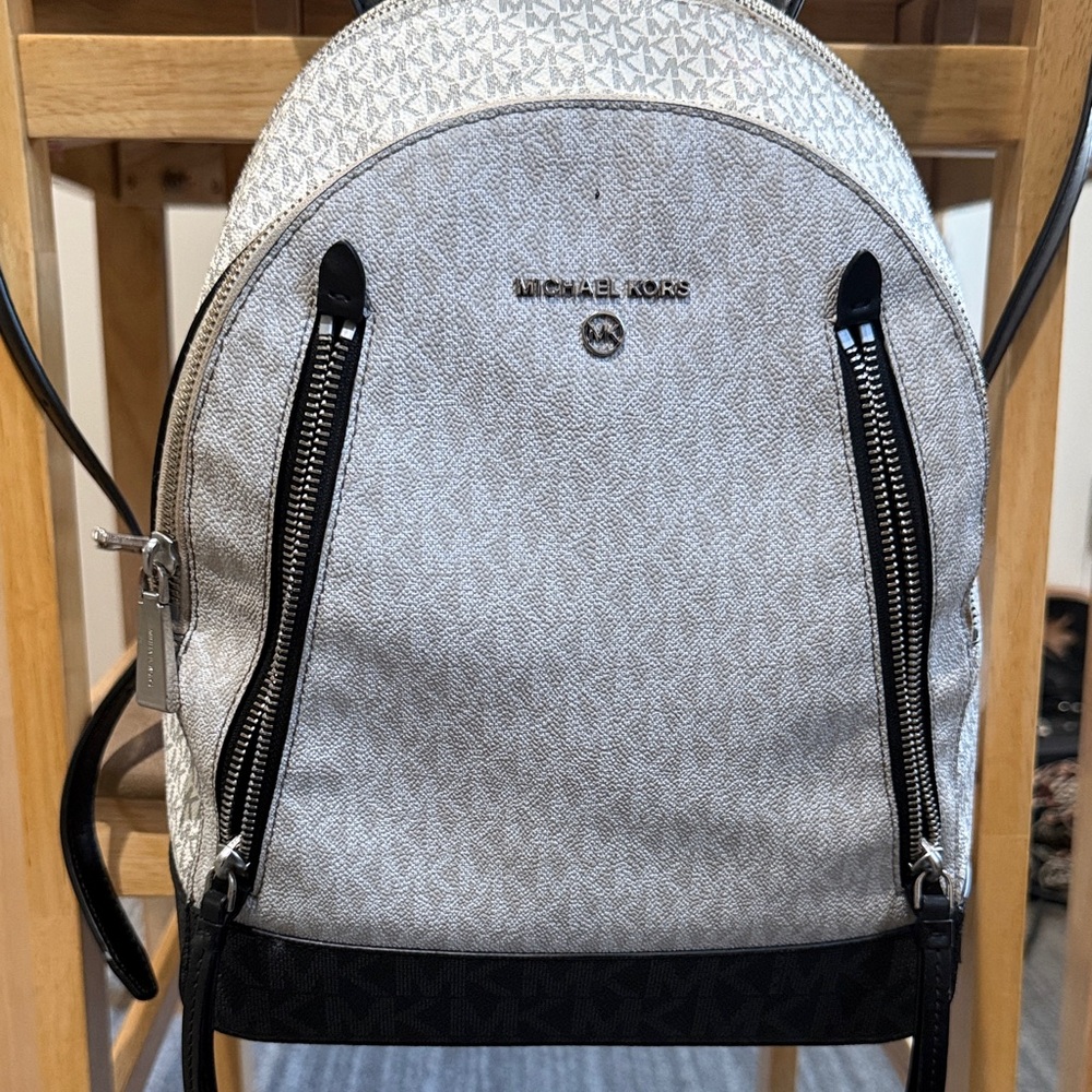 Michael Kors White and Black Signature Mini Backpack - Picture 2 of 6
